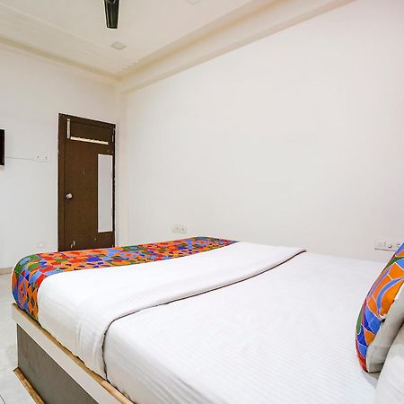 โอโย 60908 โฮเต็ล ไส ลอดจิ้ง Hotel Deolali ภายนอก รูปภาพ
